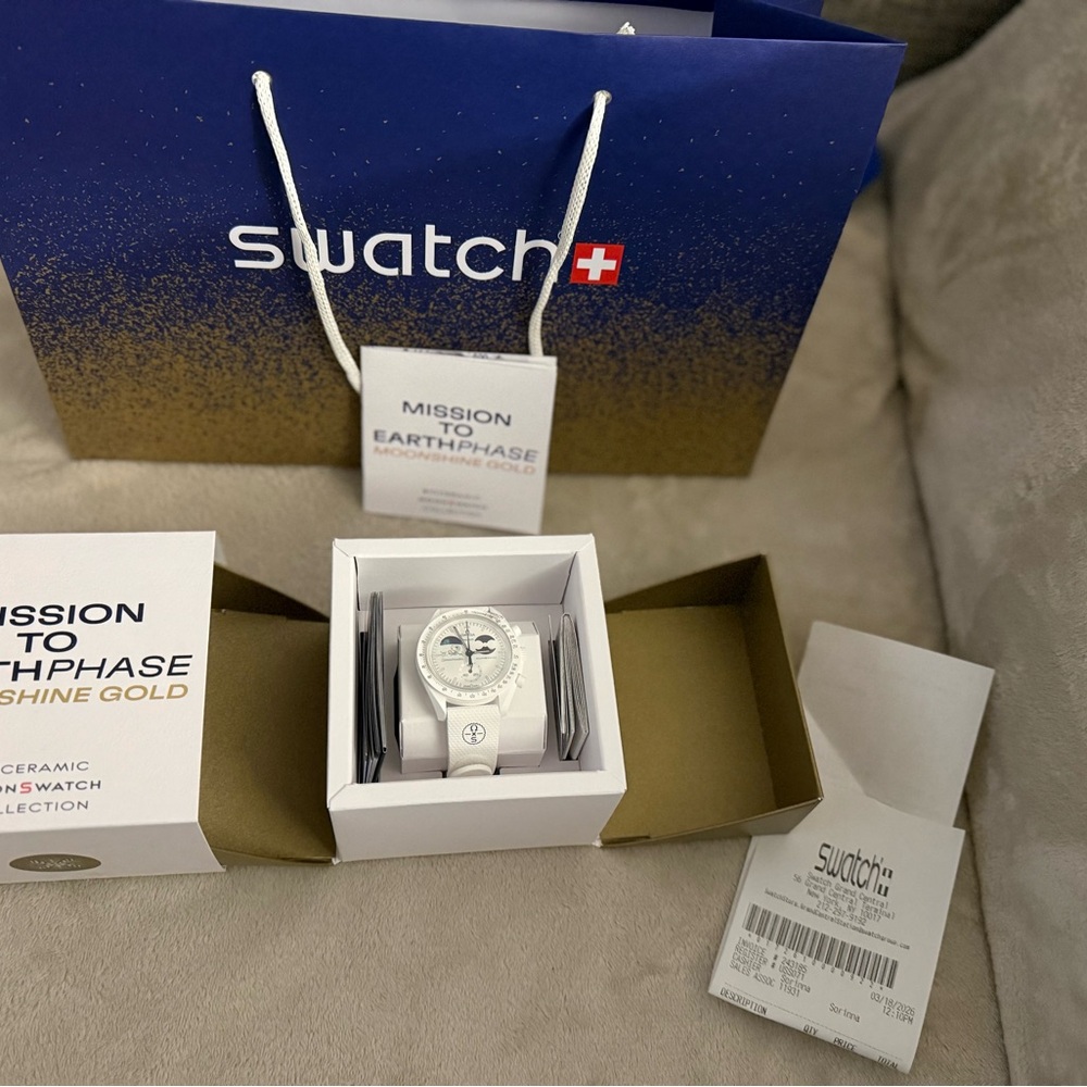 Swatch White Ceramic Mission to Earthphase Watch Moonshine Gold limited edition